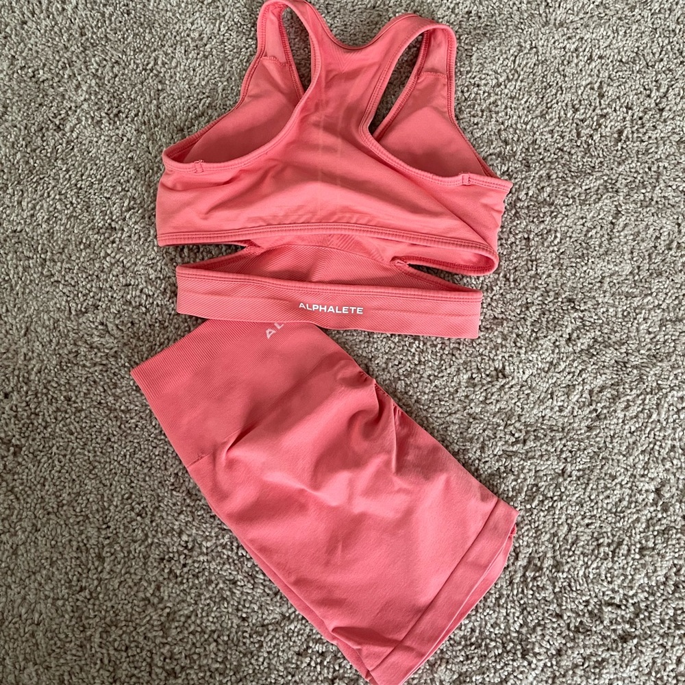 Alphalete Amplify